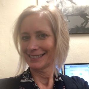 Meet your Posher, Jenn